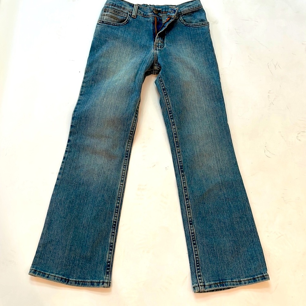 Wrangler jeans with a slight flared bottom